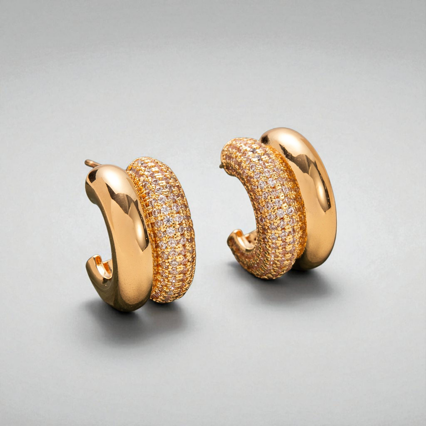 Aros Doble Hoop Pavé - Baño de Oro 18K