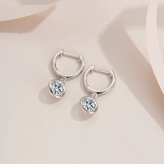 Argollas Punto de Luz Moissanita 0.5ct – Plata 925 - Ámbar Joyas (foto 2)