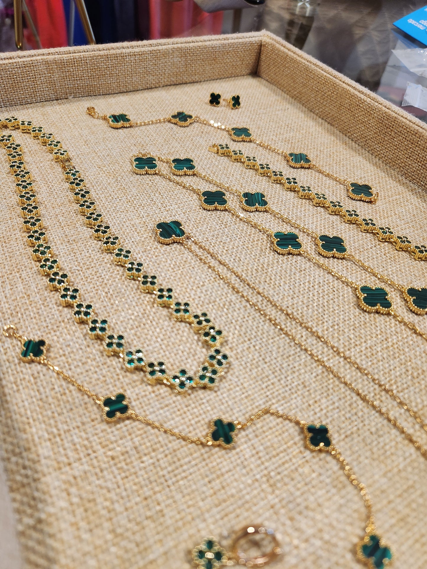 Cadena Clover Malaquitas