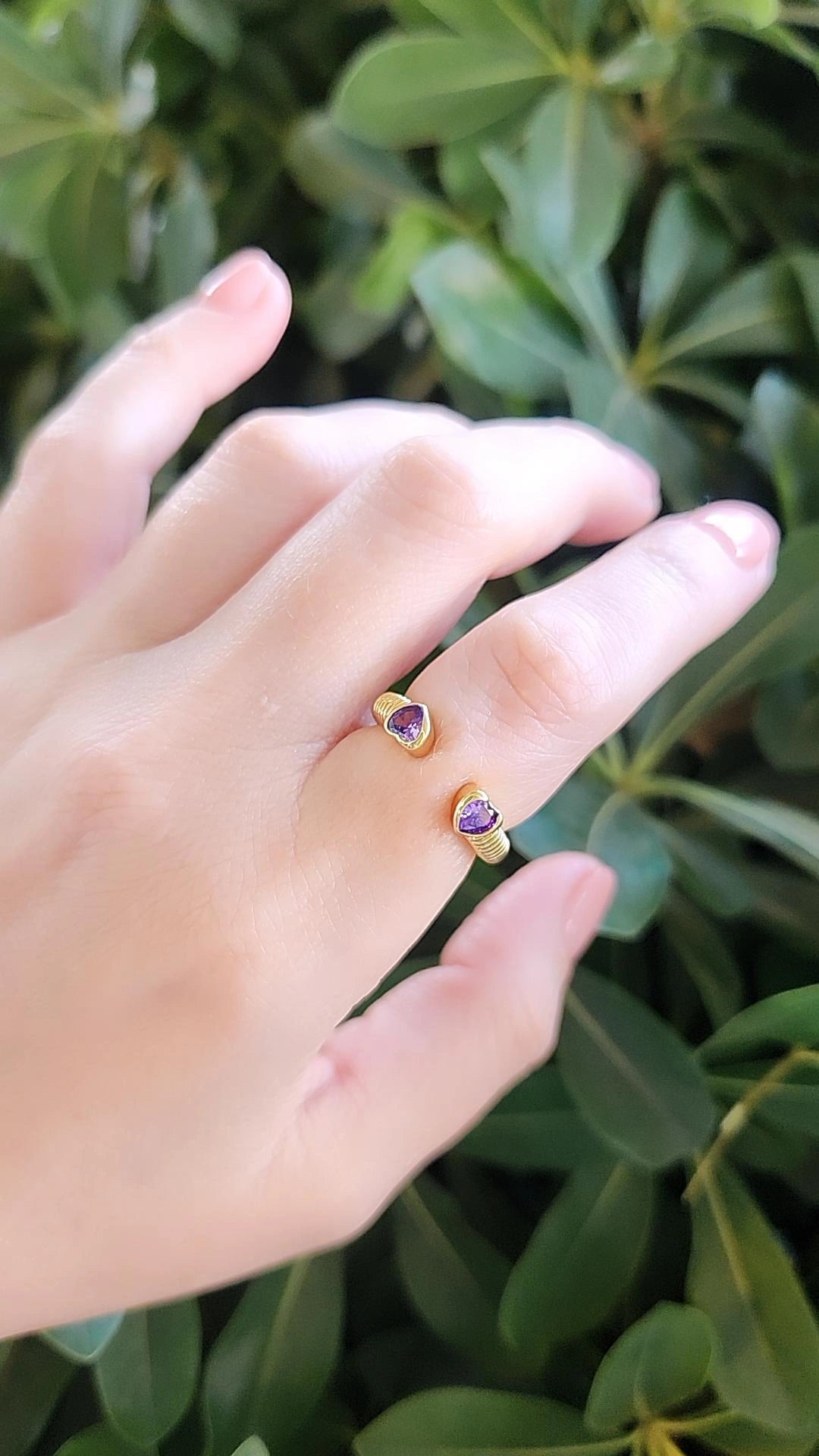 Anillo Corazones Bezel Lila