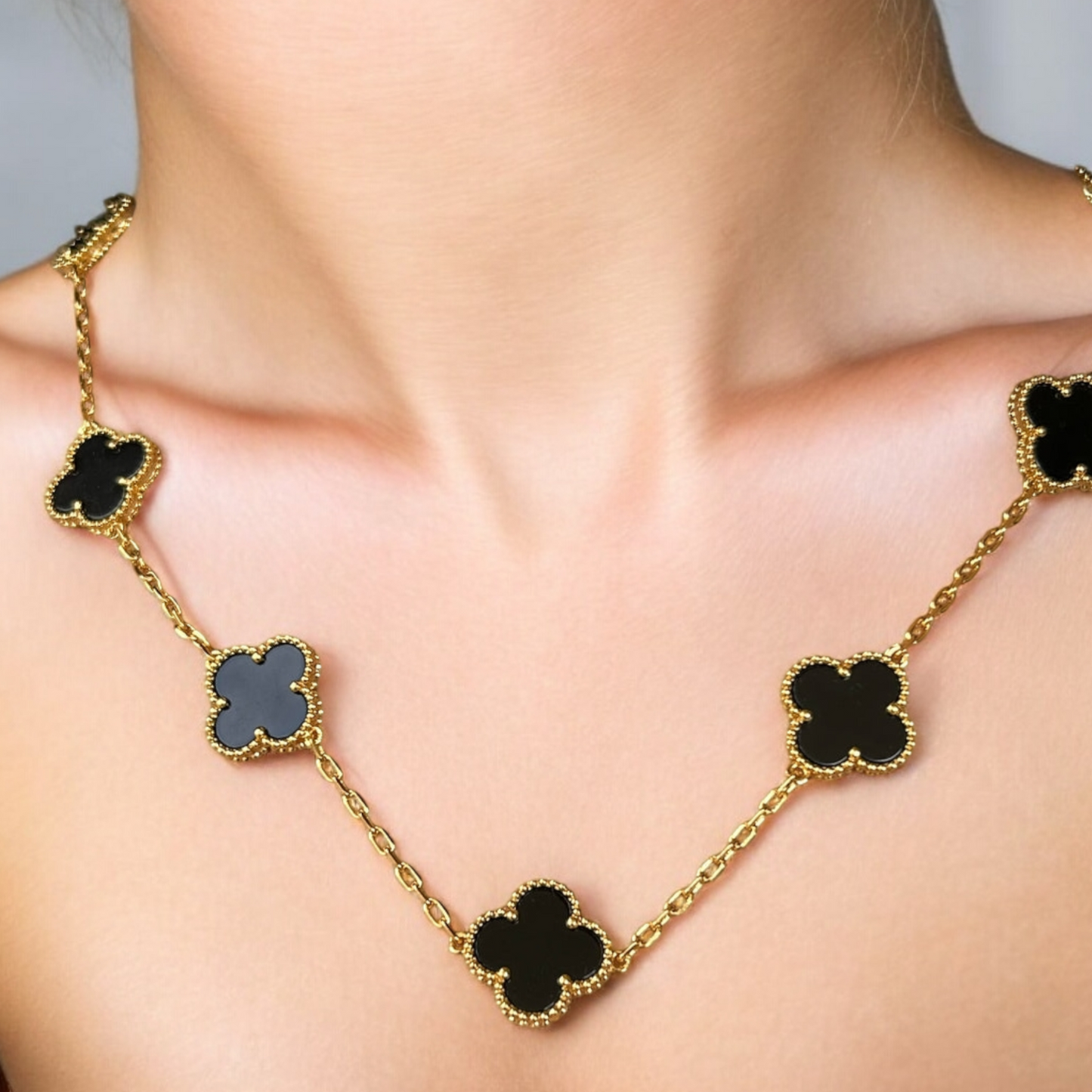Cadena Clovers Onix Trébol Dorado