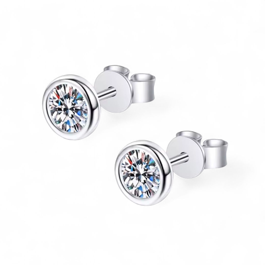 Studs Punto de Luz Bezel Moissanita 0.5ct - Plata 925