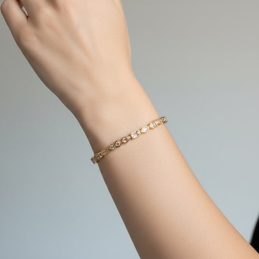 Pulsera Tennis Bezel Circones Blancos – Baño de Oro - Ámbar Joyas (foto 2)