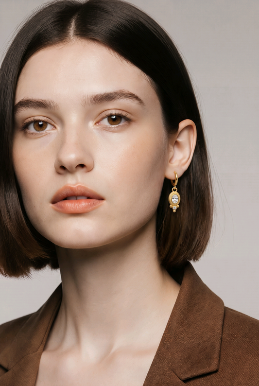 Aros Colgantes Óvalo Circón – Baño de Oro 18k - Ámbar Joyas (foto 2)