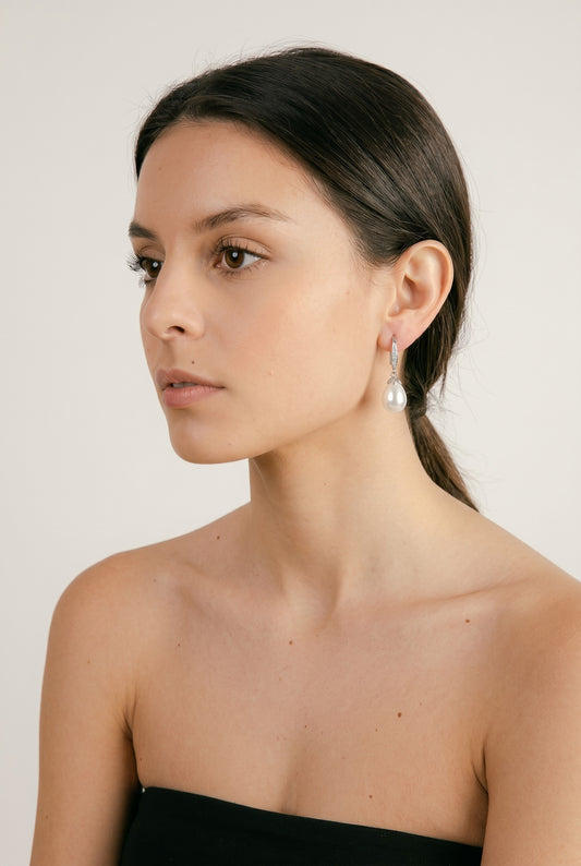 Aros Gota Pearl Luxe – Baño de Rodio