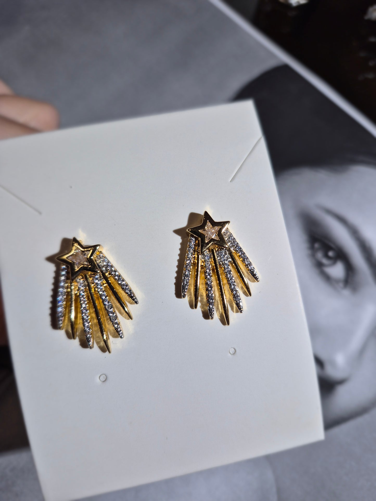 Aros Estrella Fugaz Bicolor – Baño de Oro 18k y Rodio con Circones