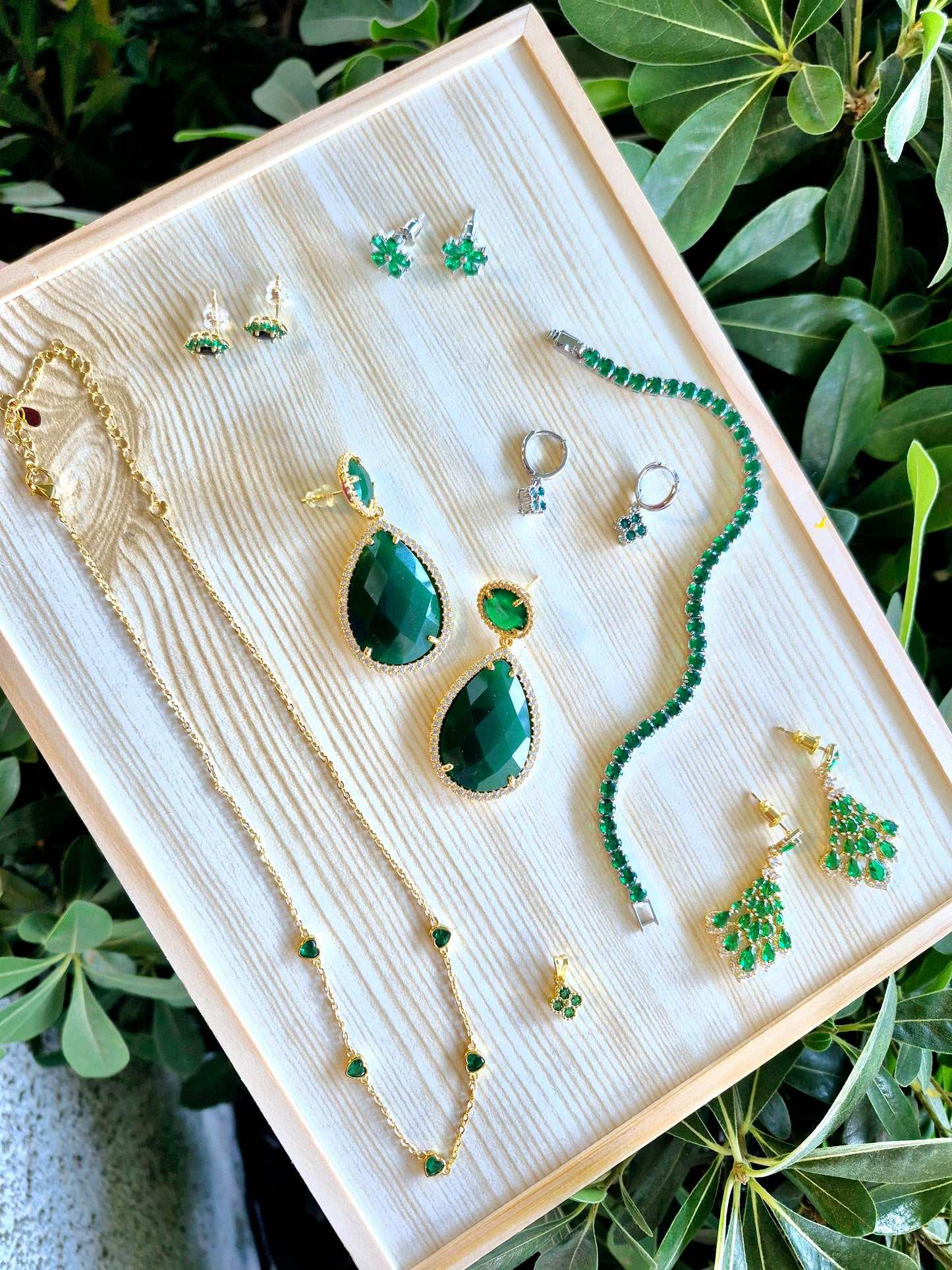 Aros Colgantes de Gota Verde