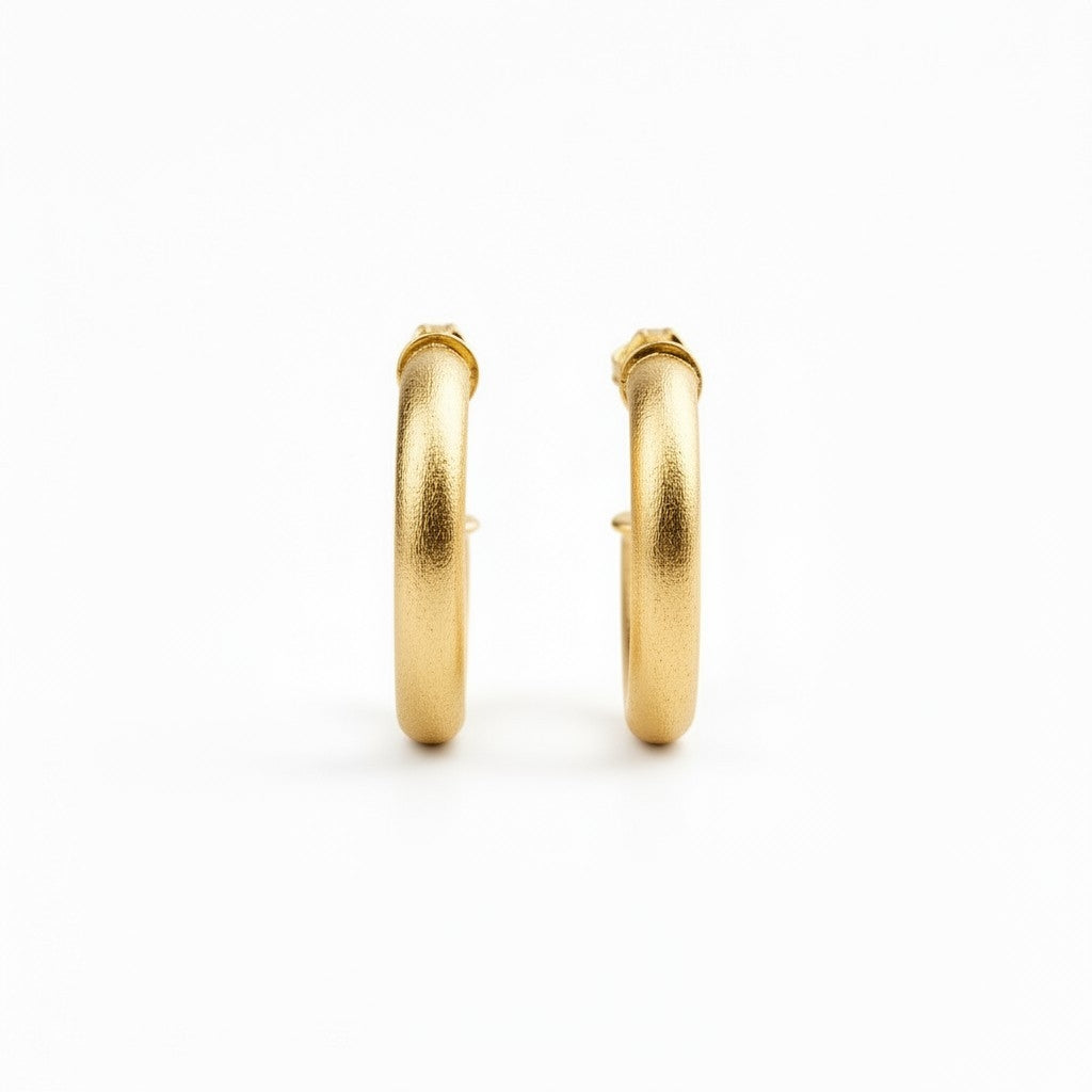 Aros Argolla Gruesa Satinada Mediana - Baño de Oro 18k