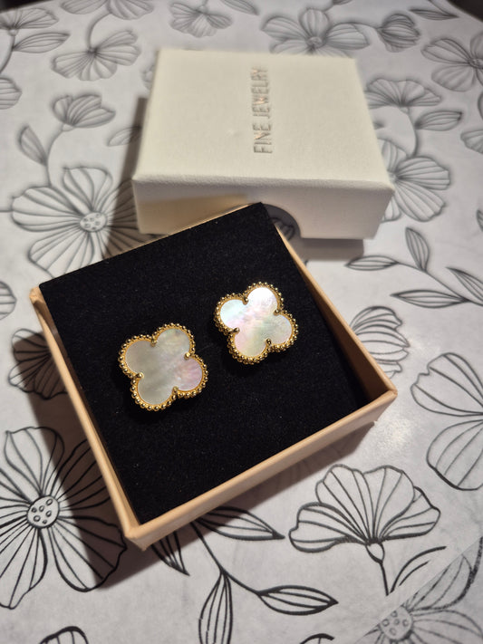 Aros Clovers Nacar Trébol - Baño Oro 18k