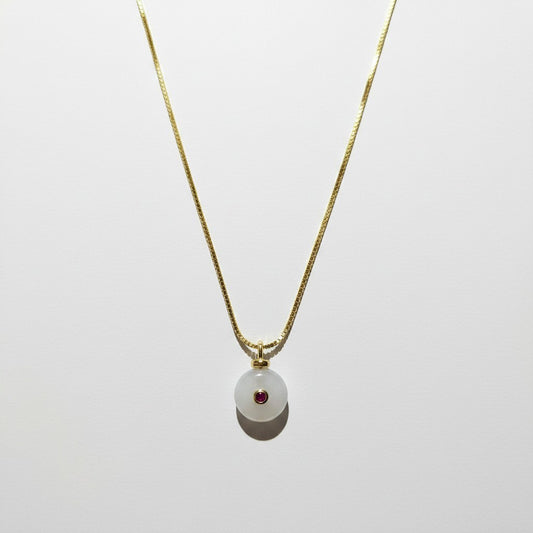 Collar Donut Piedra Luna con Circón Rojo – Baño de Oro