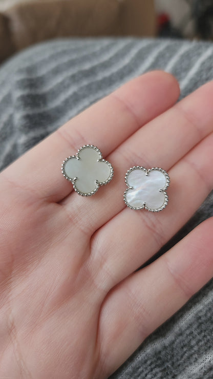 Aros Clovers Nacar Trébol Plateado