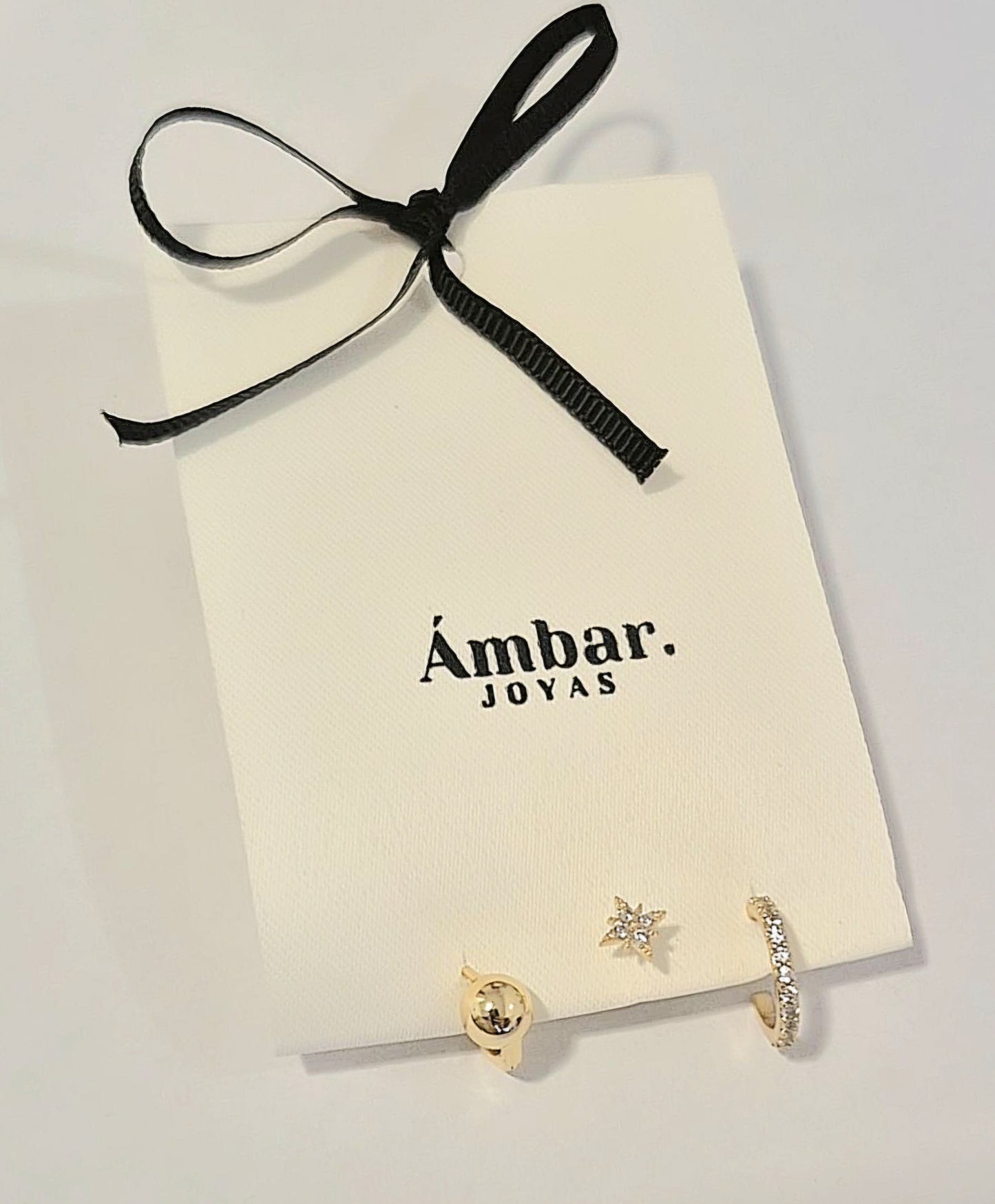 Pack de Aros y Ear Cuff Mix & Match con Baño de Oro 18K y Circonitas