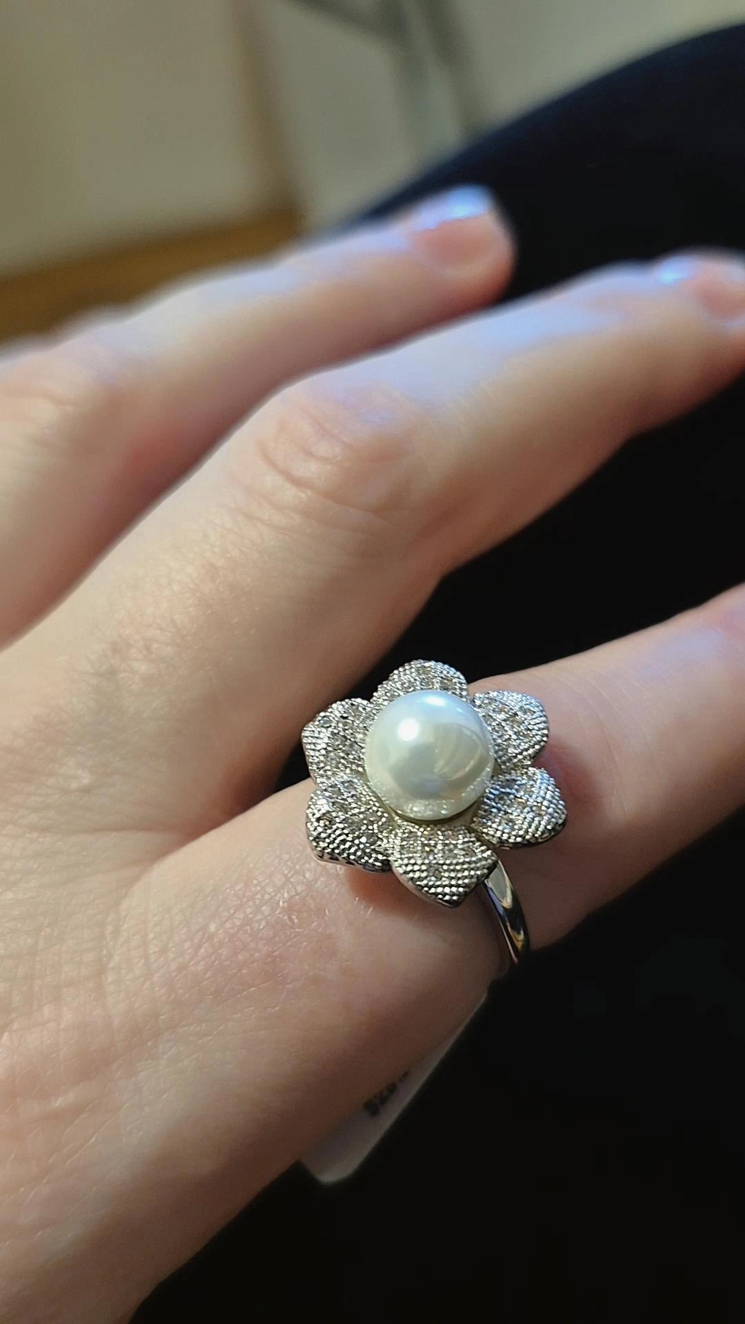 Anillo Magnolia Real Perla - Baño de Rodio