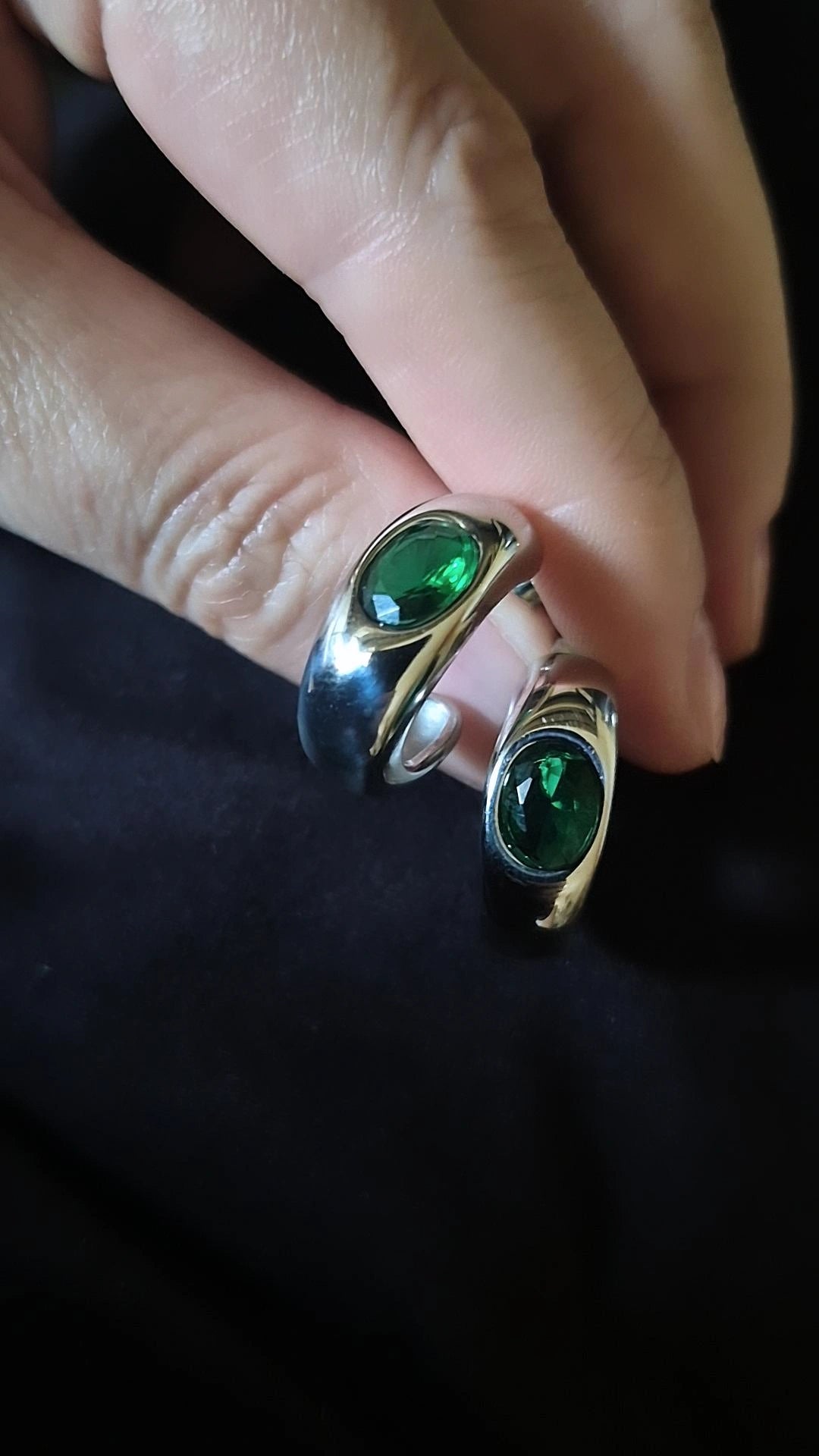 Argollas Chunky Oval Verde - Baño de Rodio