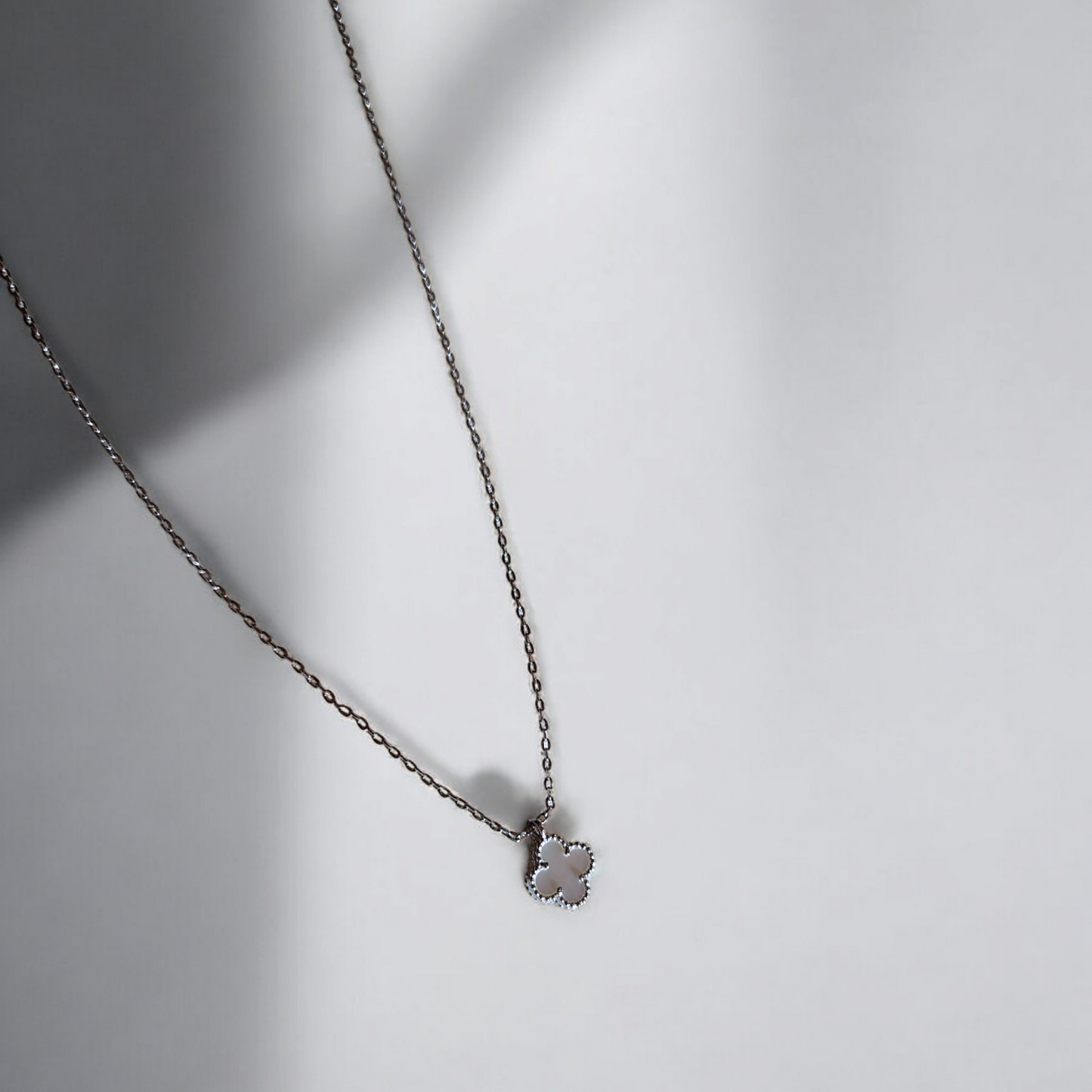 Cadena Sweet Clover Nacar - Plata 925