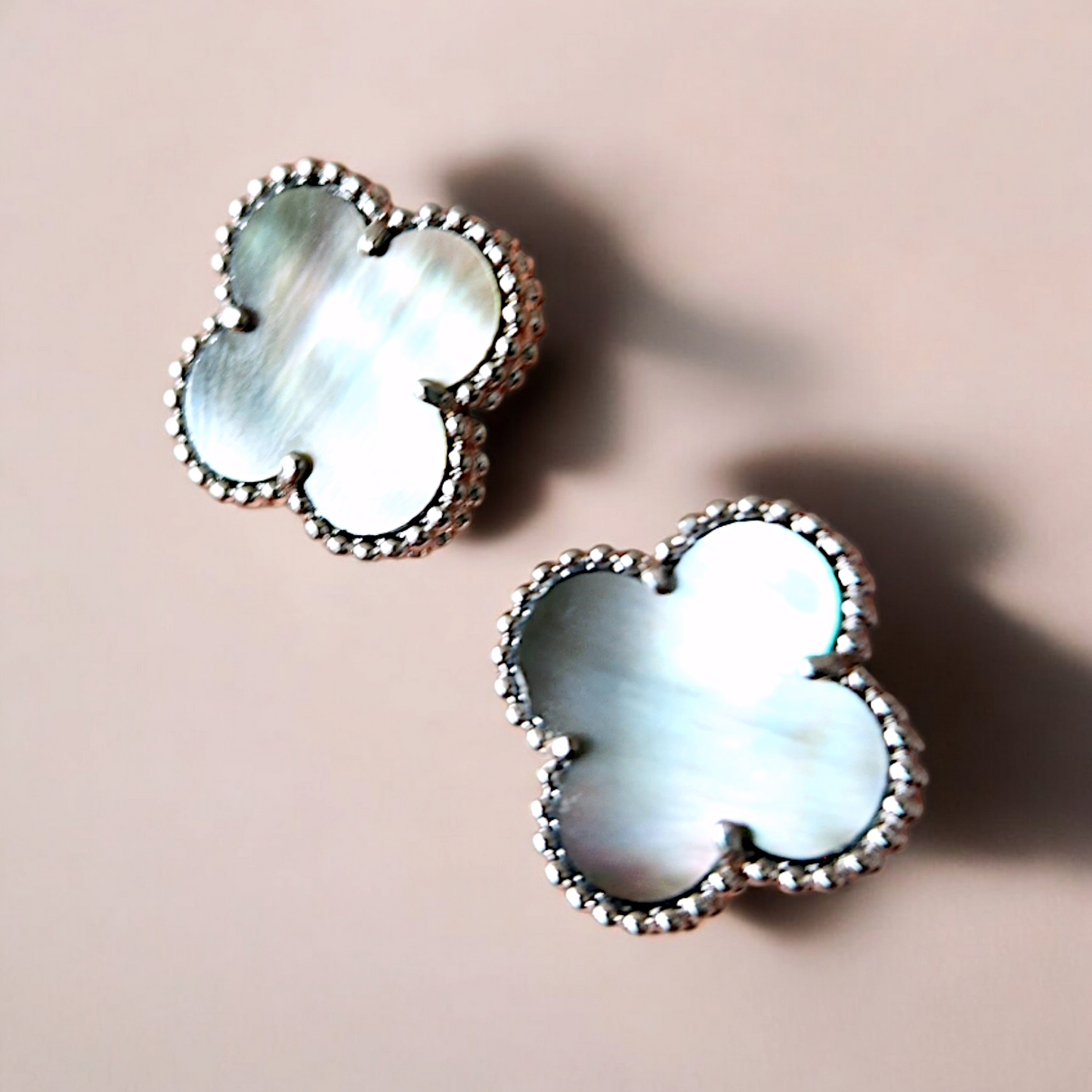 Aros Clover Nacar Gris - Plata 925
