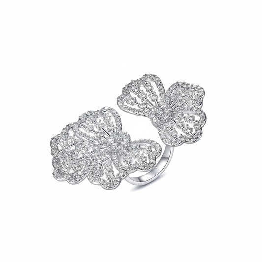 Anillo Doble Flor Encaje Ajustable – Baño de Rodio