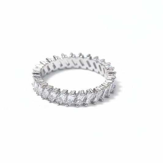 Anillo Eternity Baguette – Baño de Rodio - Talla 12