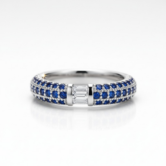 Anillo Zafiro Pavé & Emerald Cut – Baño de Rodio