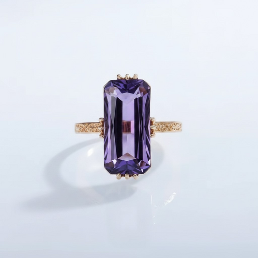 Anillo Circonita Amatista - Baño de Oro 18k