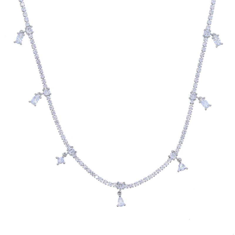Collar Tennis con Dijes de Circonitas – Baño de Oro *