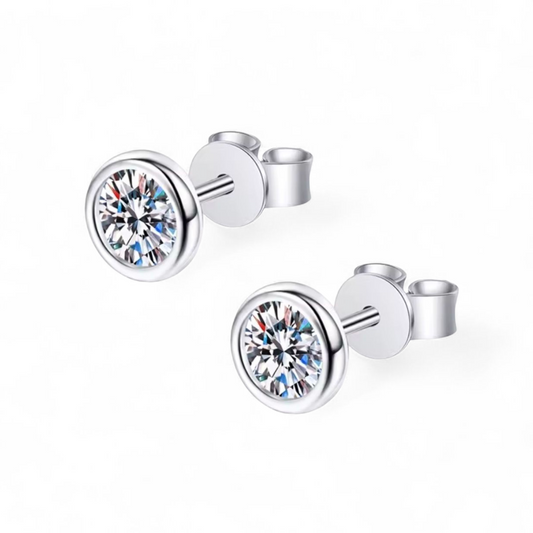 Studs Punto de Luz Bezel Moissanita 0.5ct - Plata 925