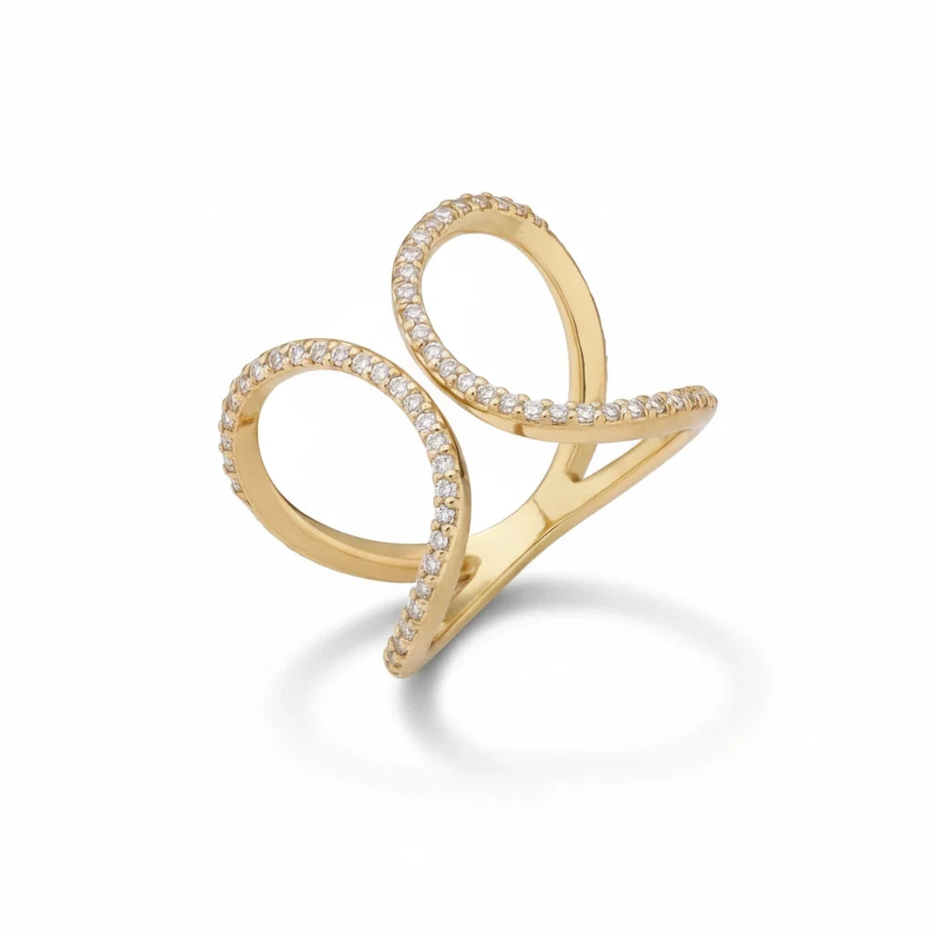 Anillo Ámbar Joyas cruzado abierto con baño de oro de 18k y circones brillantes en diseño contemporáneo