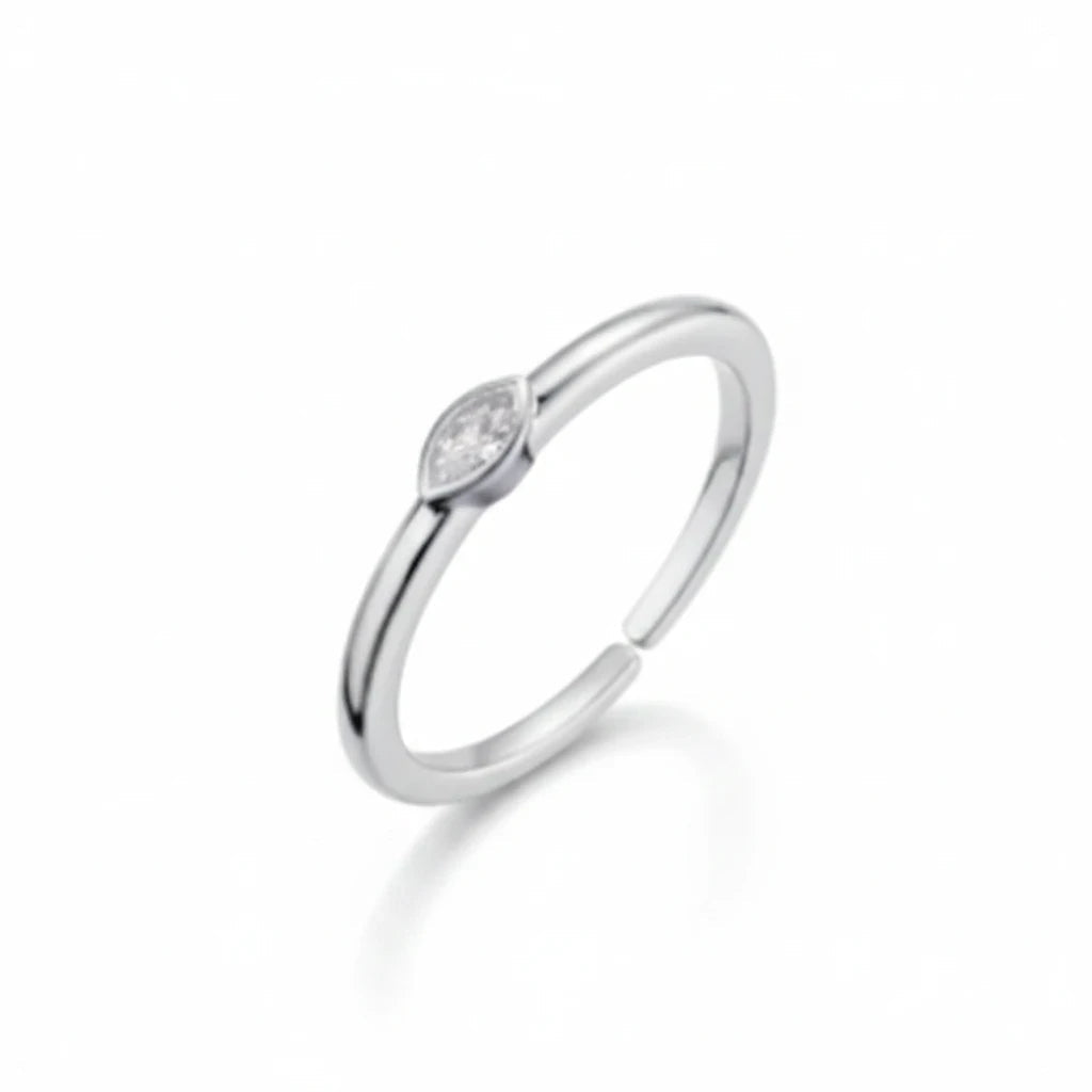 Anillo Ámbar Joyas delicado de tono plateado con circón solitario de talla marquise en banda fina minimalista