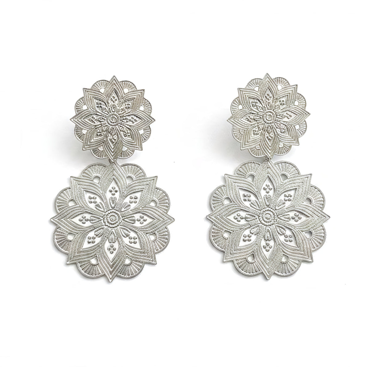 Aros Mandala Doble Flor – Baño de Plata