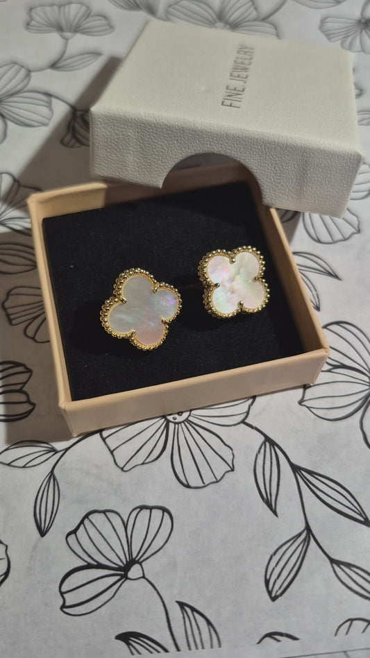 Aros Clovers Nacar Trébol - Baño Oro 18k