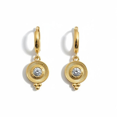 Argollas con Colgante Medallón Circón – Baño de Oro 18k
