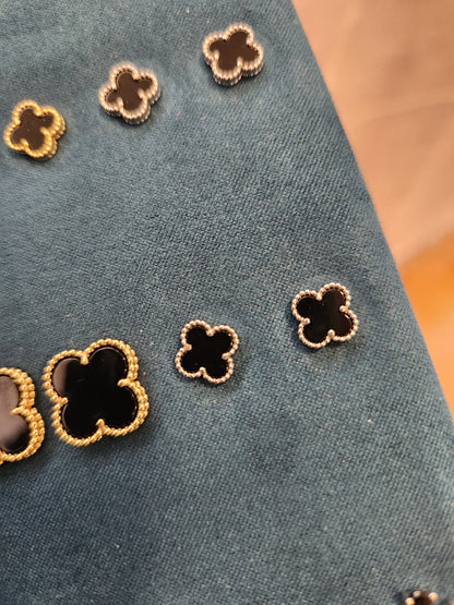 Aros Sweet Clovers Onix Trébol Plateado