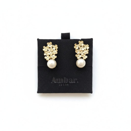 Aros Flor Racimo con Perla Dorado