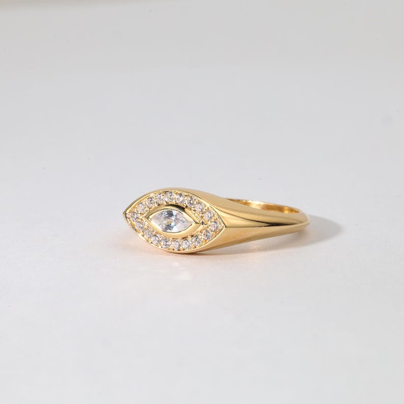 Anillo Ojo Marquise Pavé – Baño de Oro 18k