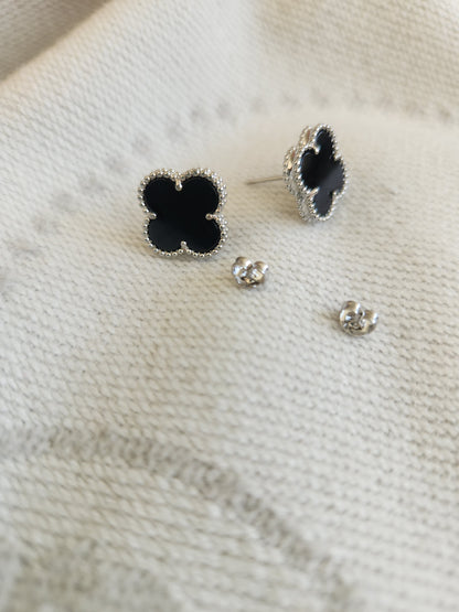 Aros Clovers Onix Trébol Plateado