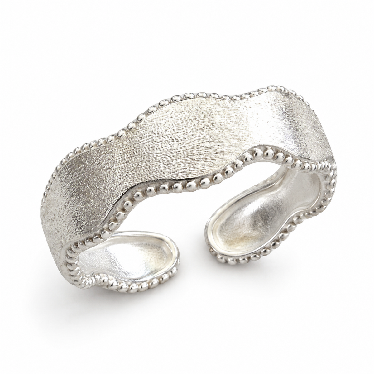 Anillo Ondulado Texturado Borde Puntos Ajustable – Baño de Plata